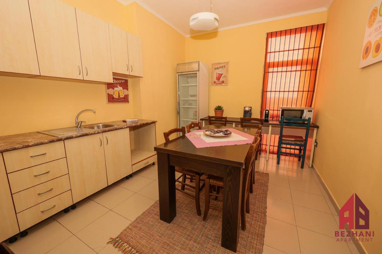 Bezhani Apartments Tirana Esterno foto